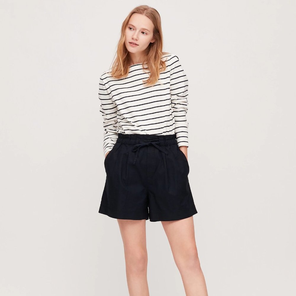 Uniqlo black linen shorts